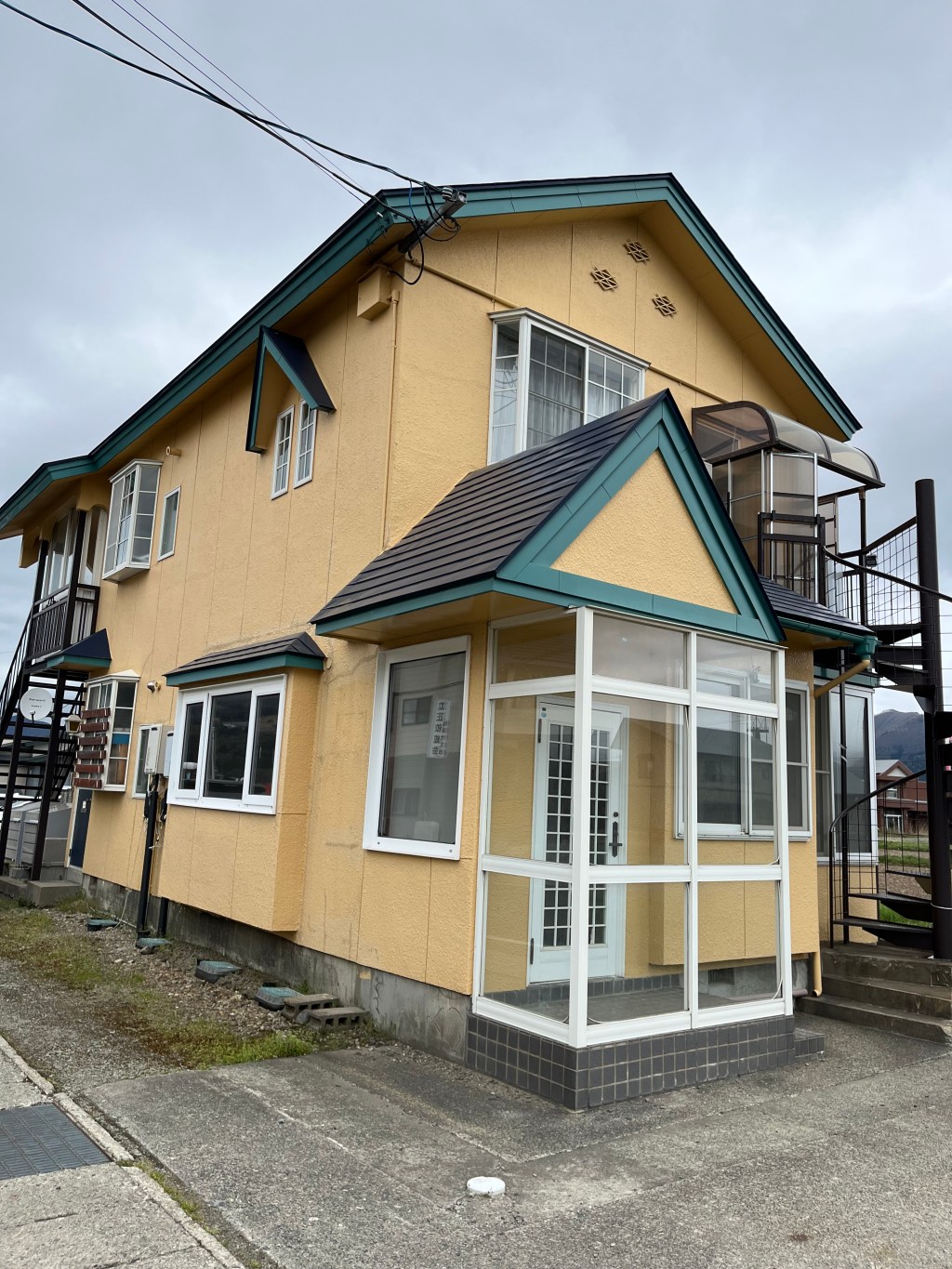 ホワイトハイツ　（猪苗代町）